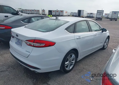2018 Ford Fusion S Hybrid z USA, uszkodzony, nr VIN 3FA6P0UU8JR100874